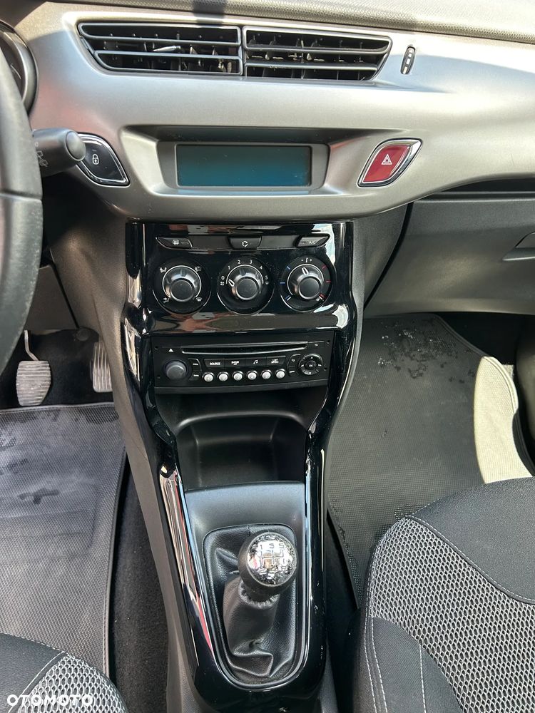 Citroën C3 Pure Tech (VTi) 82 Exclusive - 16