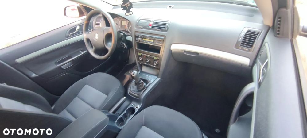 Skoda Octavia - 10