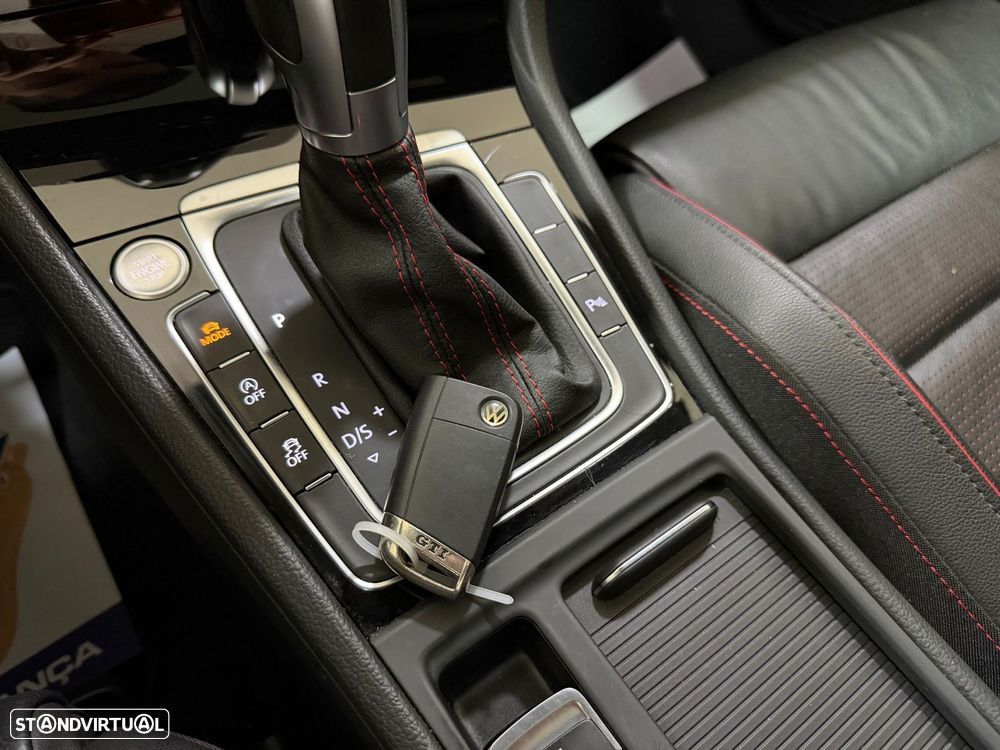 VW Golf 2.0 TSi GTi DSG Performance - 55