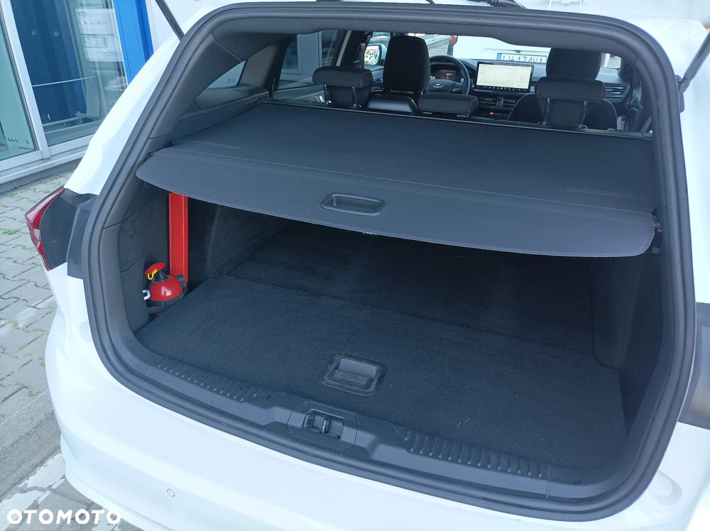Ford Focus 1.0 EcoBoost mHEV ST-Line X - 10