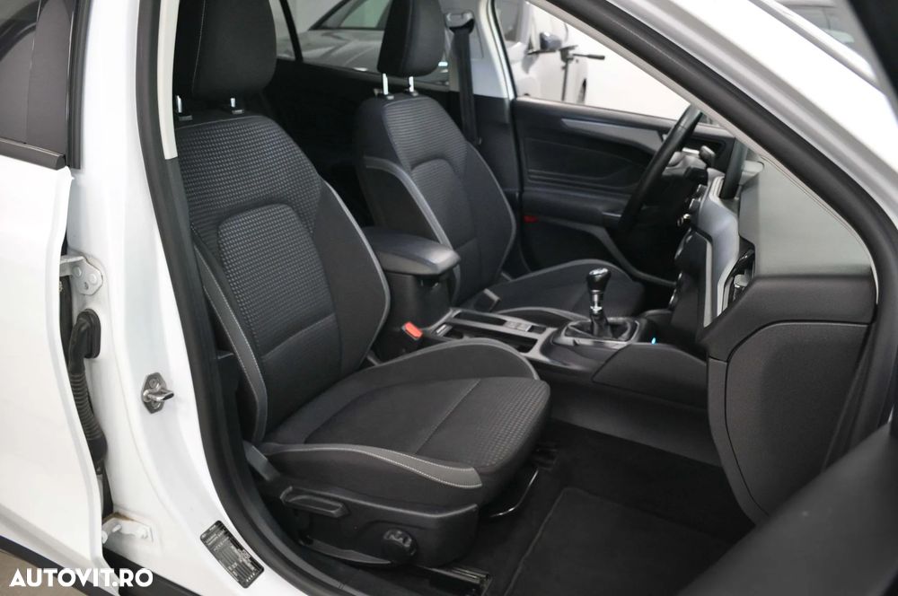 Ford Focus 1.0 EcoBoost Trend Edition - 12