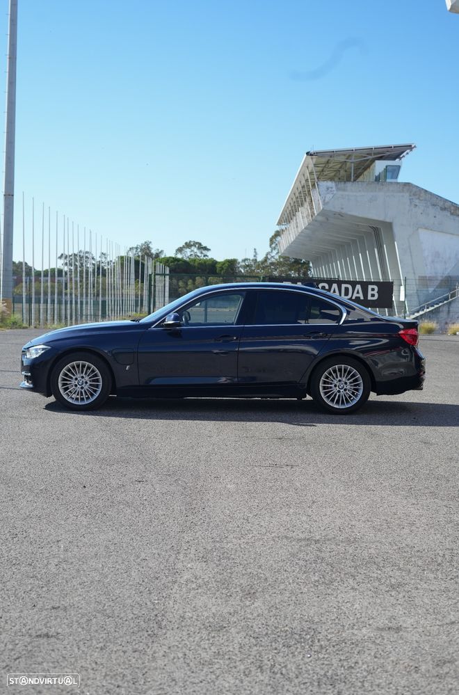 BMW 330 e iPerformance Line Luxury - 5