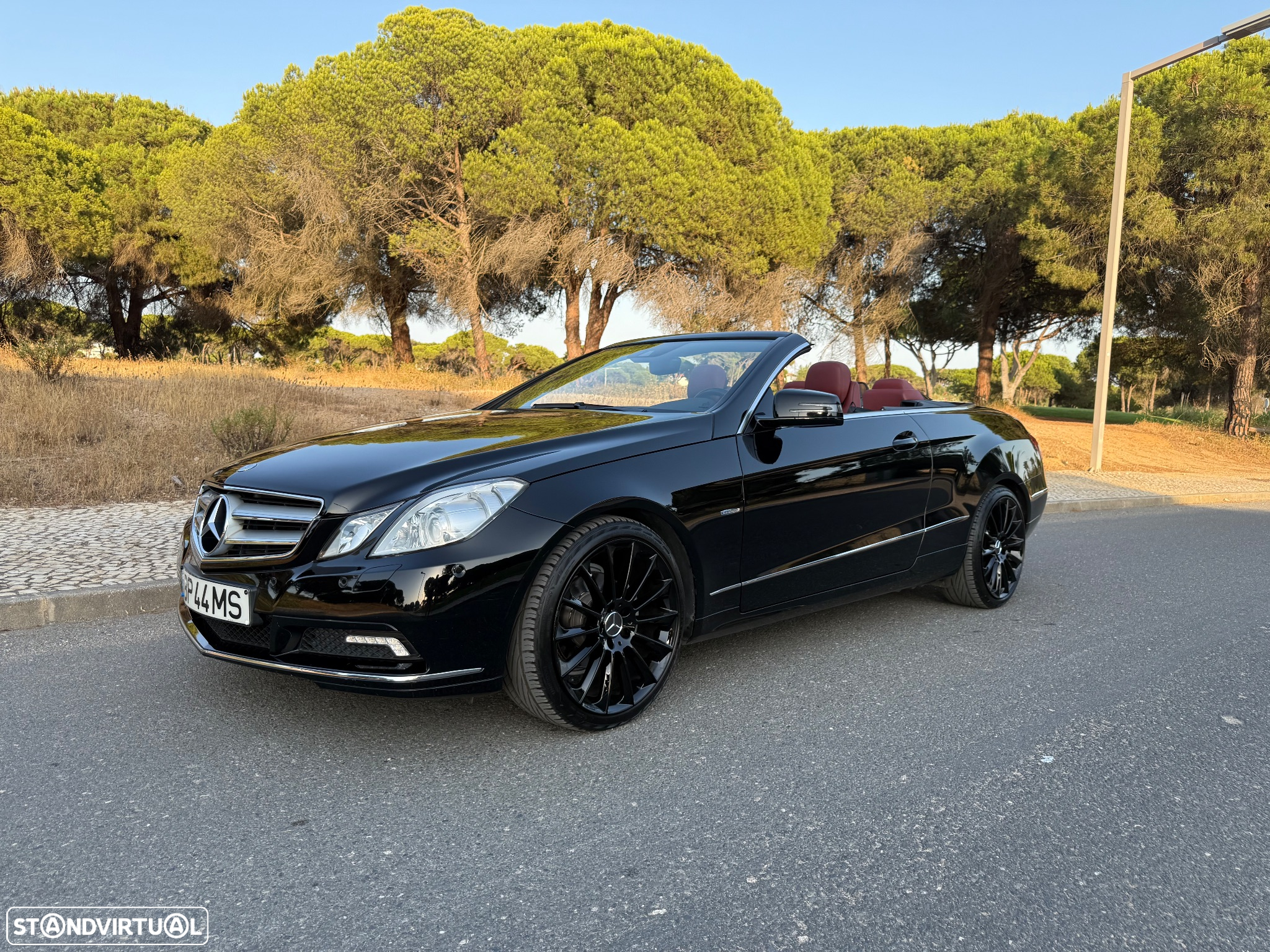 Mercedes-Benz E 200 CGi Avantgarde BlueEfficiency Auto - 2