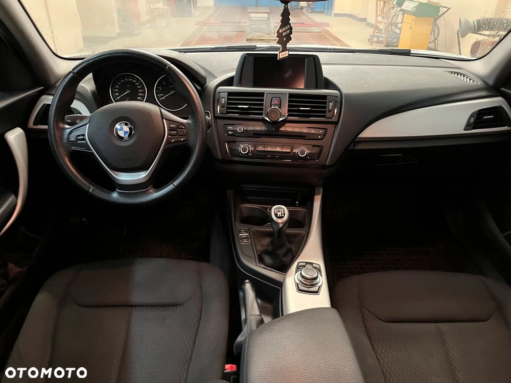 BMW Seria 1 116i Sport Line - 7