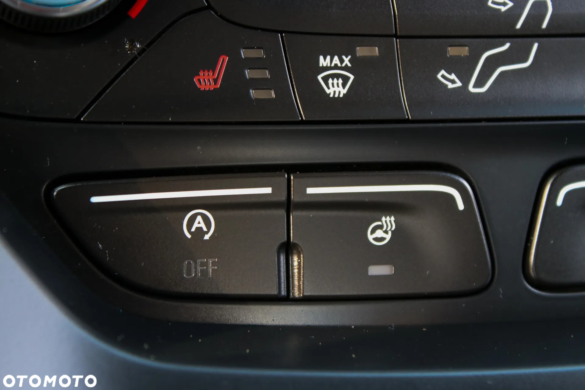 Ford Kuga 1.5 EcoBoost 2x4 ST-Line - 36