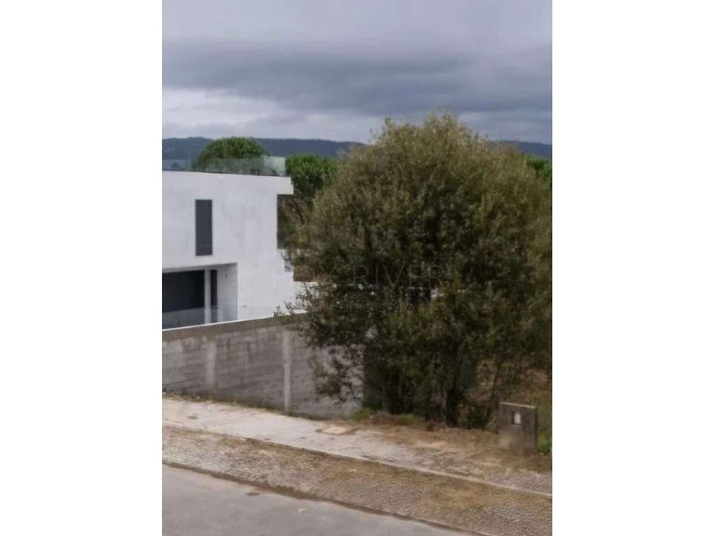Lote para Construção de Moradia Geminada - Darque, Viana do Castelo - Grande imagem: 3/4