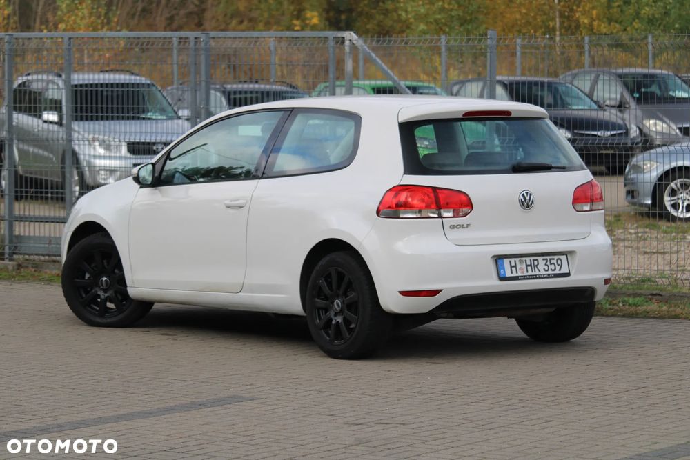 Volkswagen Golf - 11