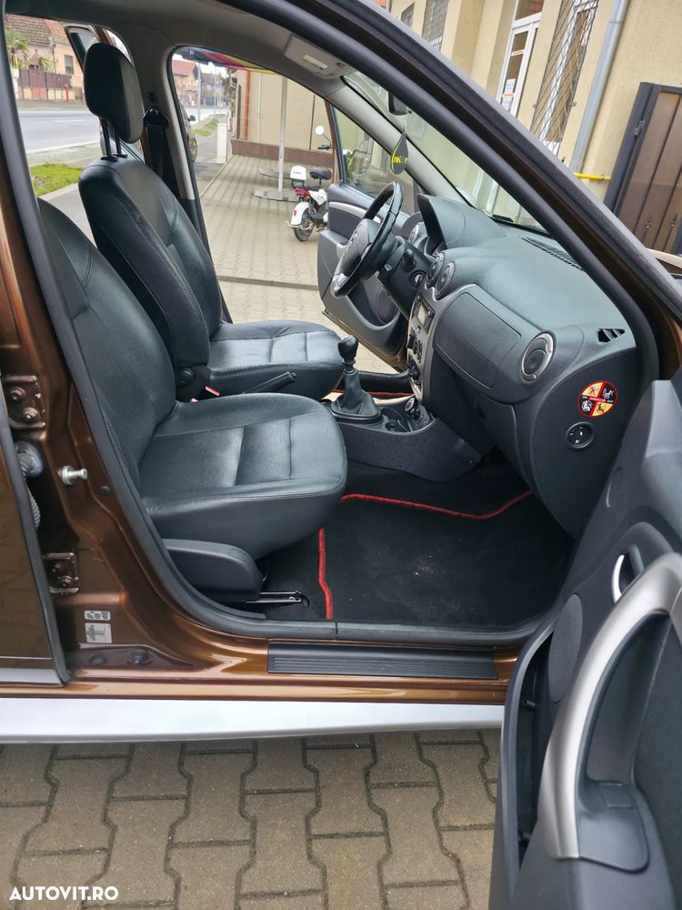 Dacia Duster 1.5 dCi 4x4 Prestige - 8
