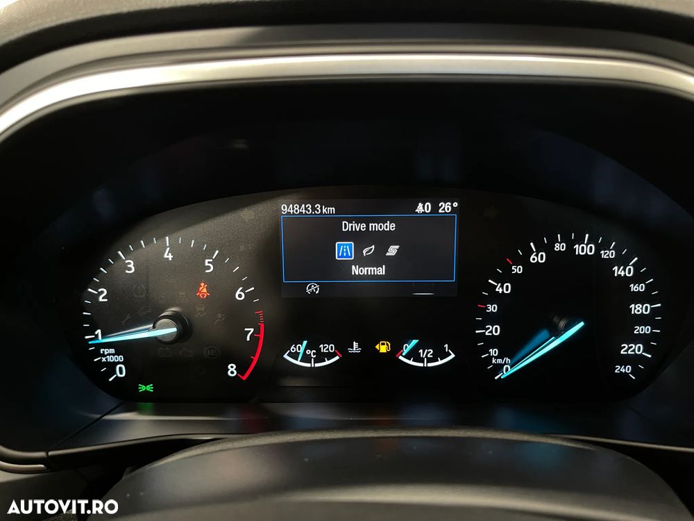 Ford Focus 1.0 EcoBoost Trend Edition - 27