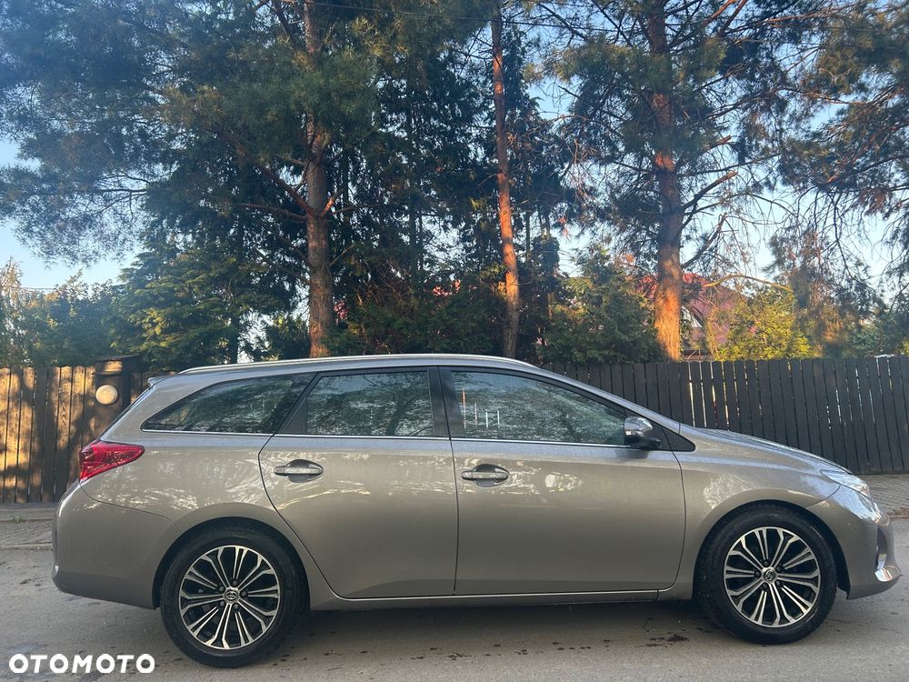 Toyota Auris - 8