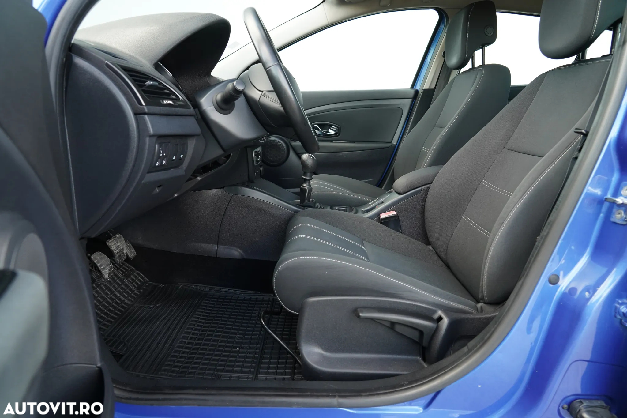 Renault Megane ENERGY dCi 110 GT LINE - 13
