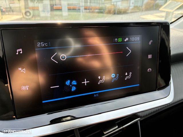 Peugeot 208 1.2 PureTech Active Pack - 31