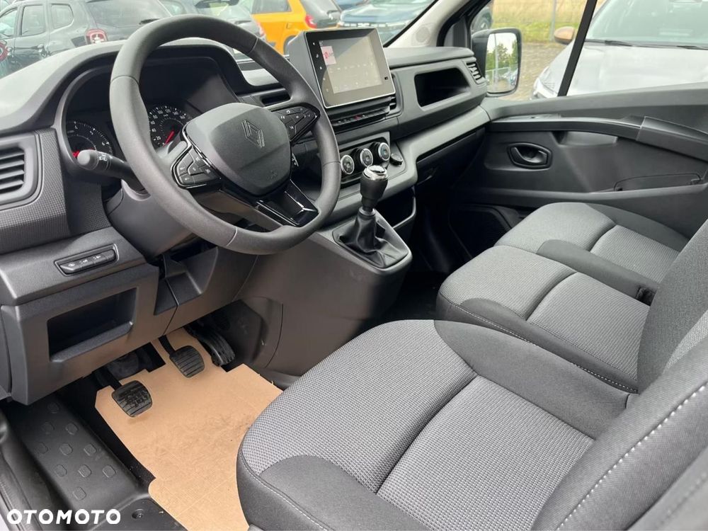Renault Trafic - 9