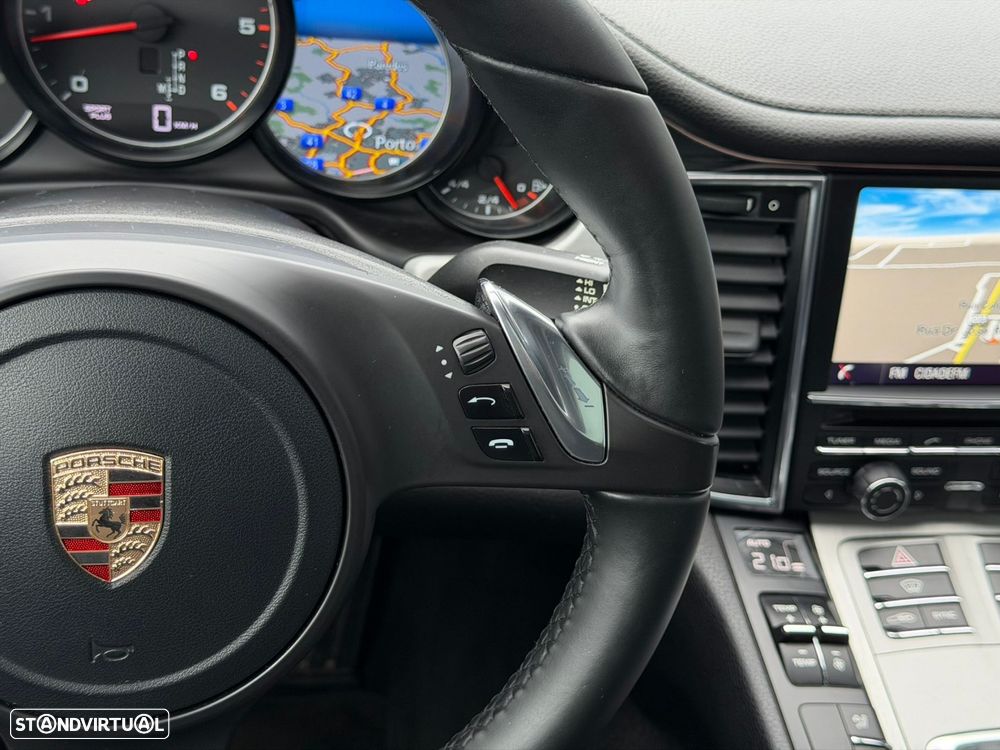 Porsche Panamera Standard - 37