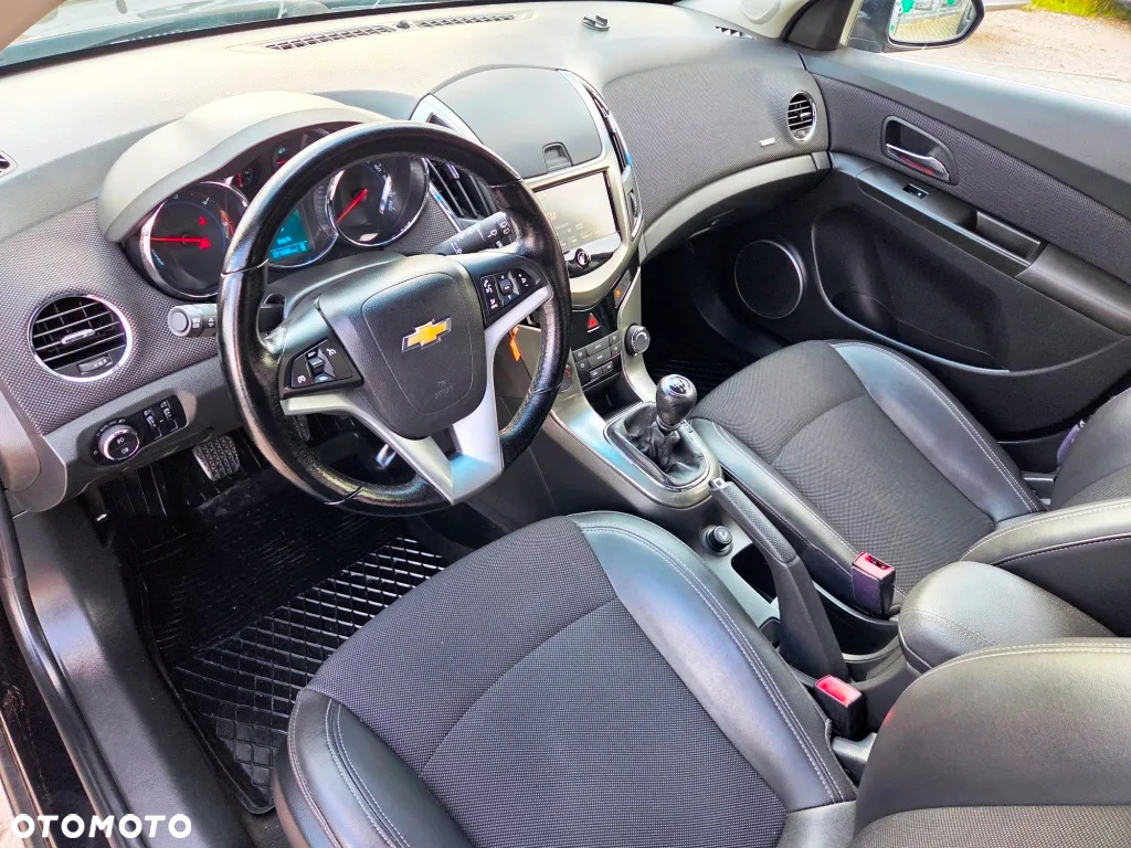 Chevrolet Cruze Station Wagon 1.7TD LT+ - 24