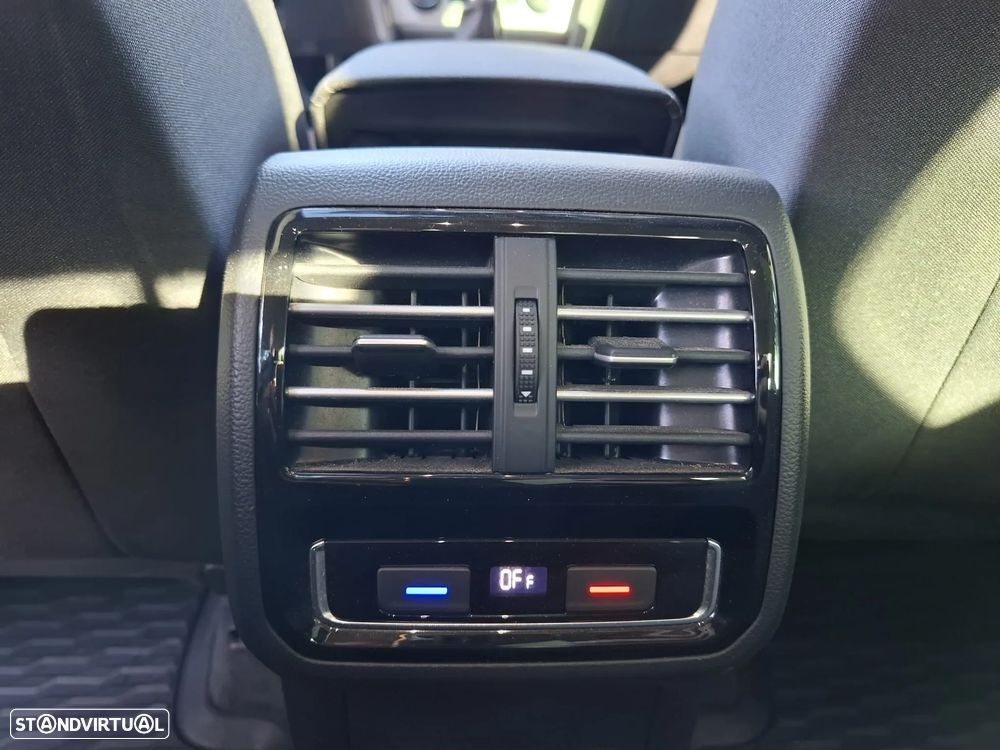 VW Passat 1.6 TDI Trendline - 22