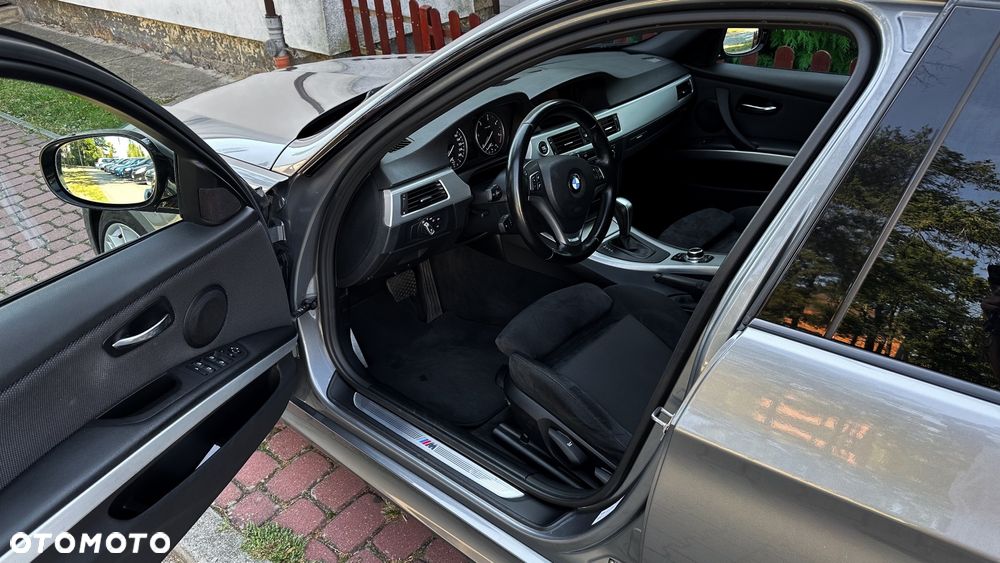 BMW Seria 3 - 25