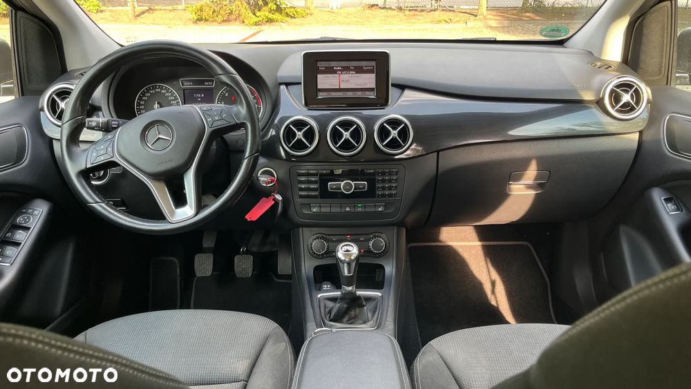 Mercedes-Benz Klasa B 180 (BlueEFFICIENCY) - 20