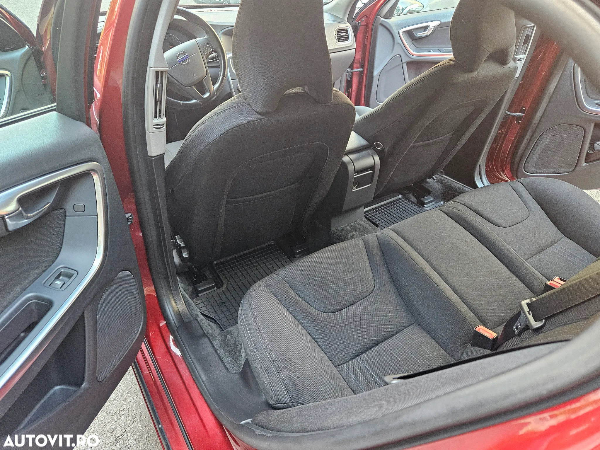 Volvo S60 DRIVe Momentum - 10