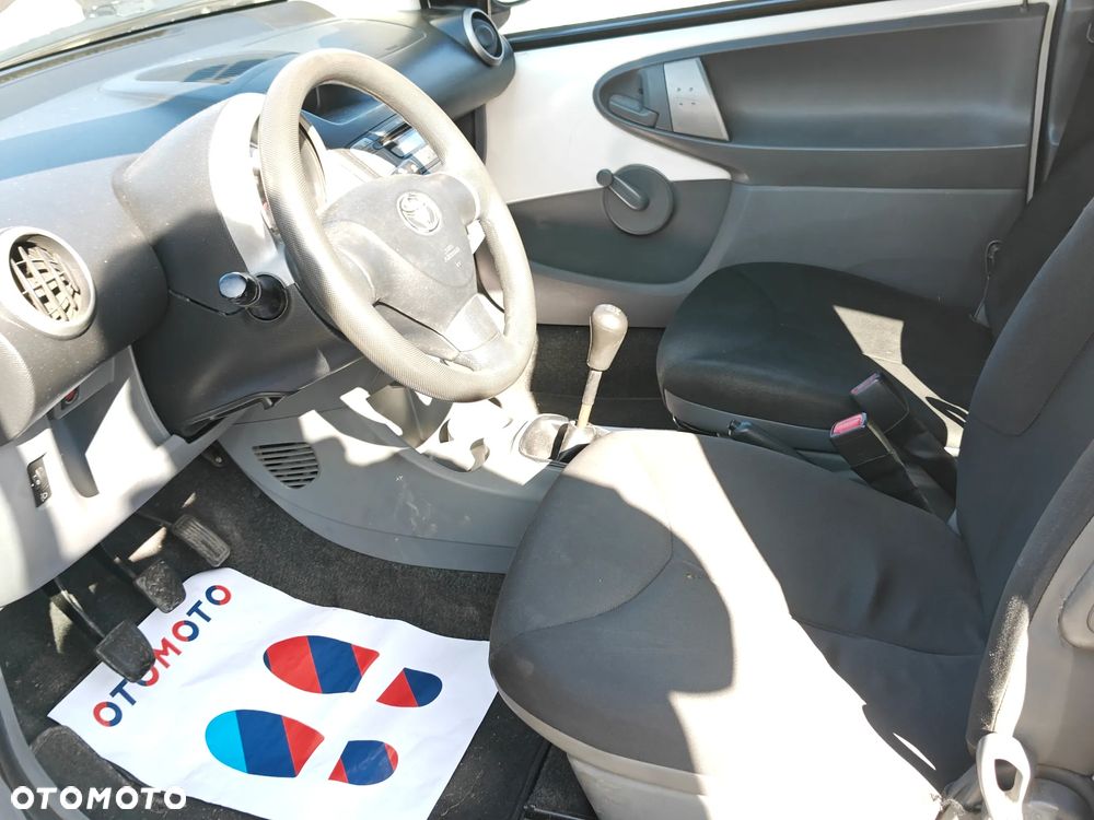 Toyota Yaris 1.0 Life - 7