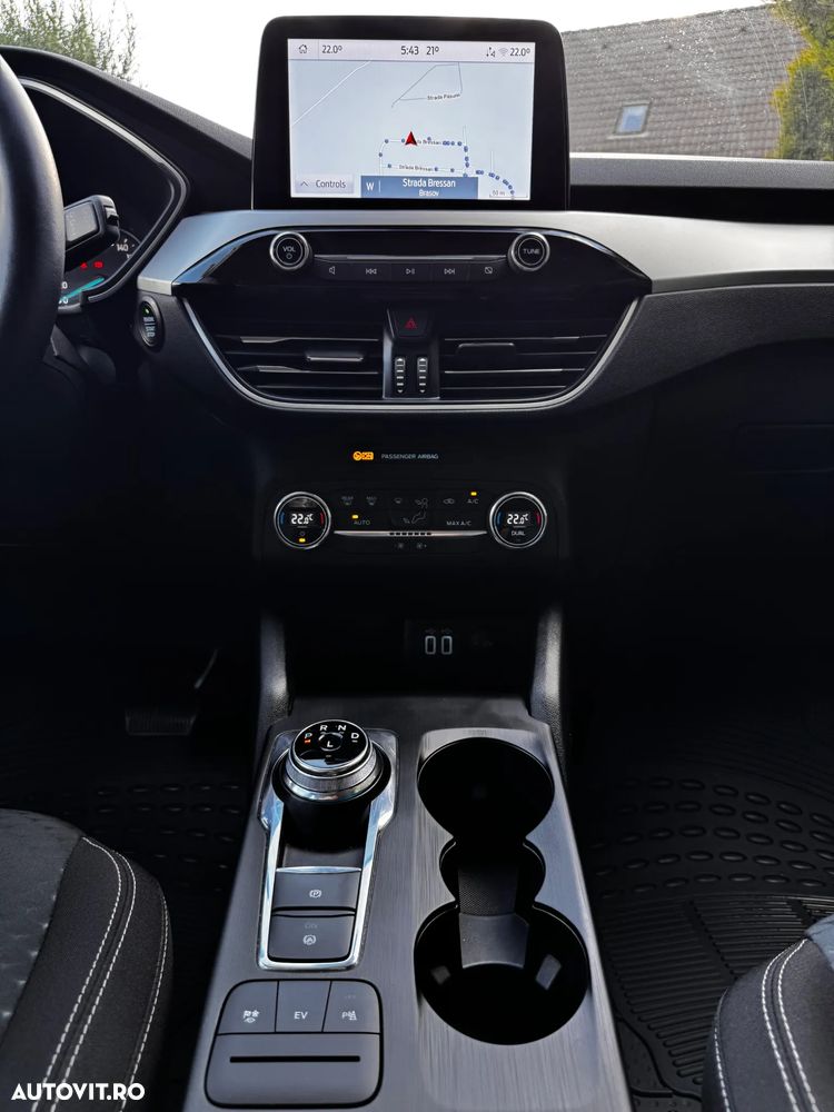 Ford Kuga - 22