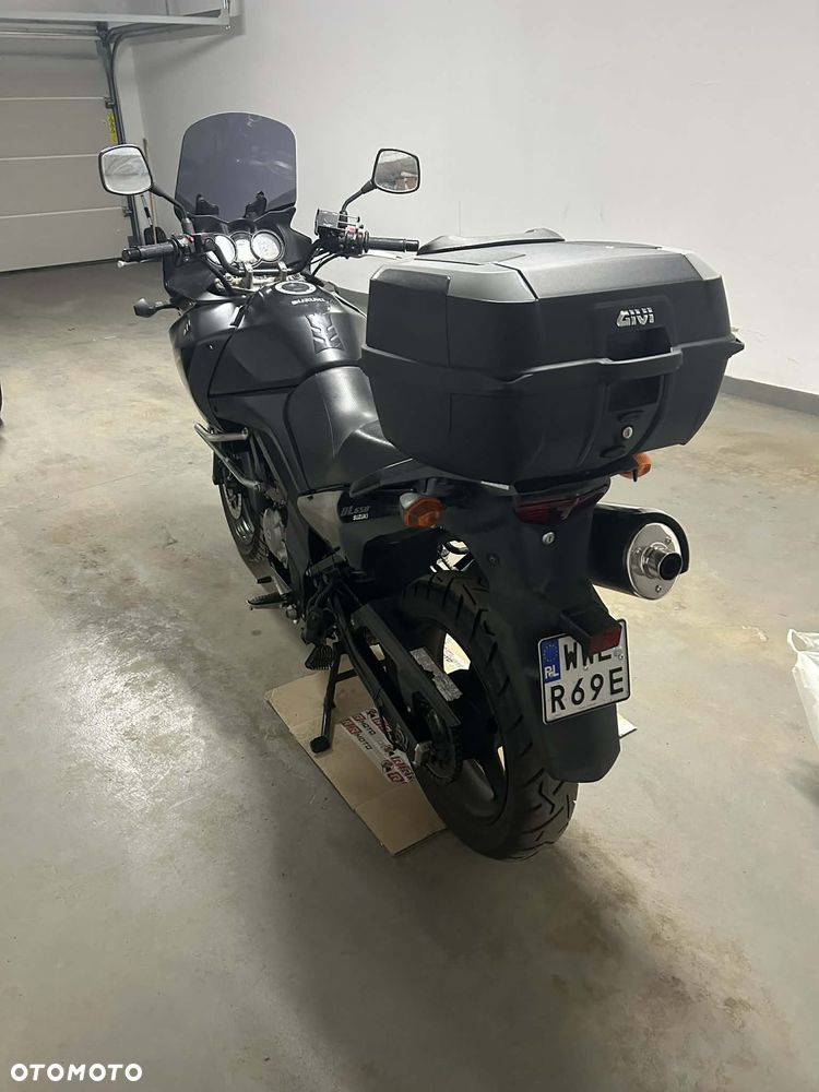 Suzuki DL - 4