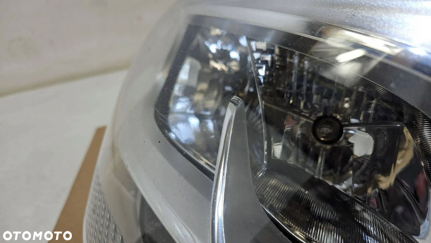 LAMPA PRAWA PRZÓD PRZEDNIA MERCEDES SPRINTER W907 W910 ZWYKŁA A9109060100 - 9