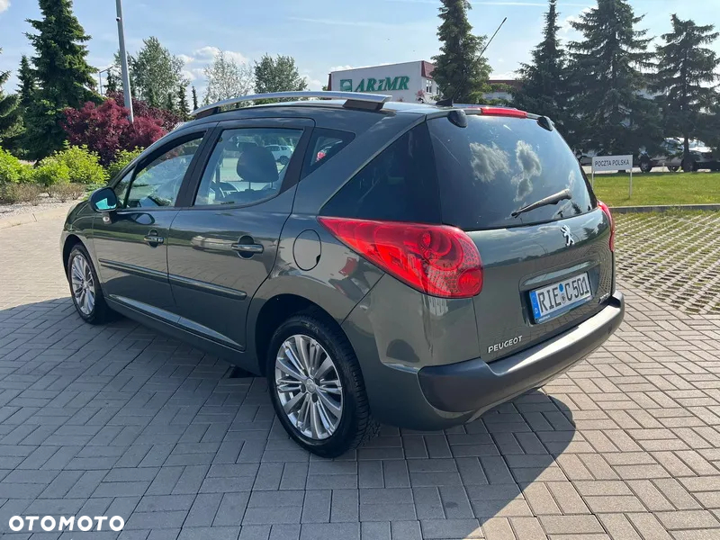Peugeot 207 1.4 16V Trendy - 10