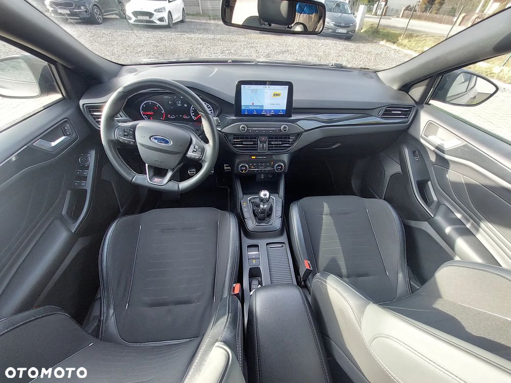 Ford Focus 2.0 EcoBlue ST - 18