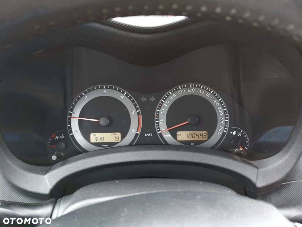 Toyota Auris 2.0 D-4D - 13