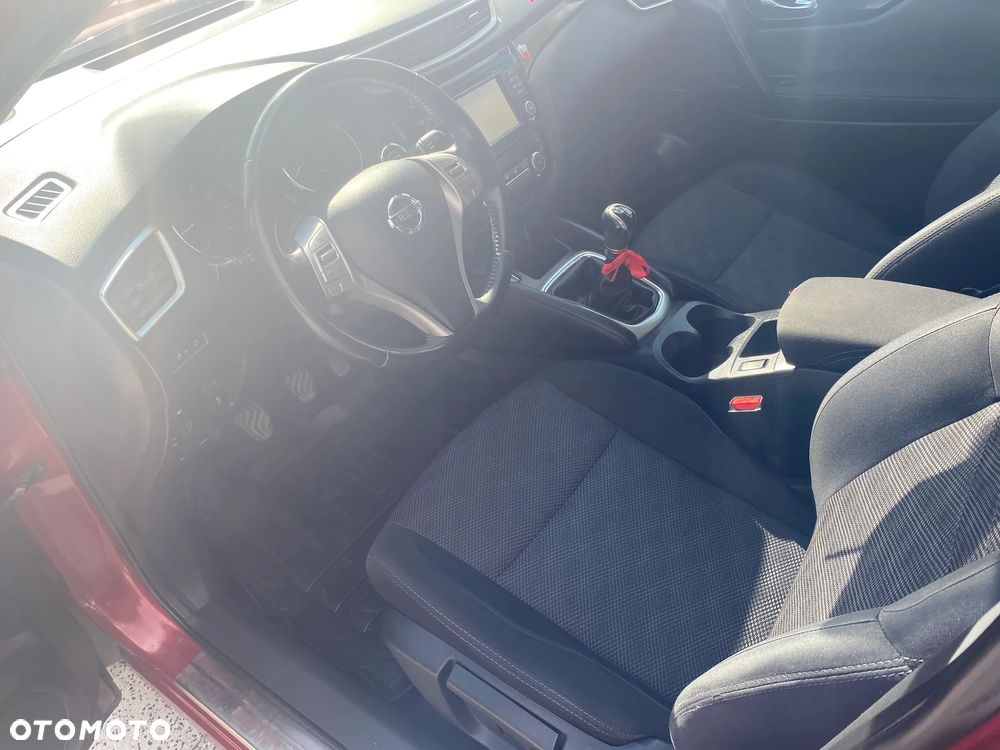 Nissan Qashqai 1.2 DIG-T N-Connecta EU6 - 8