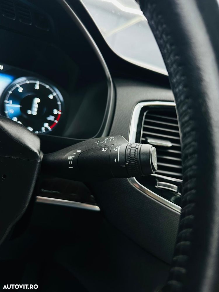 Volvo XC 90 D4 Geartronic Momentum - 34