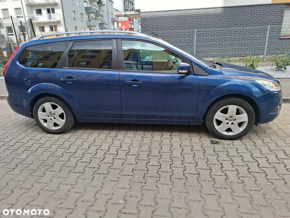 Ford Focus 1.6 16V Fun X - 1