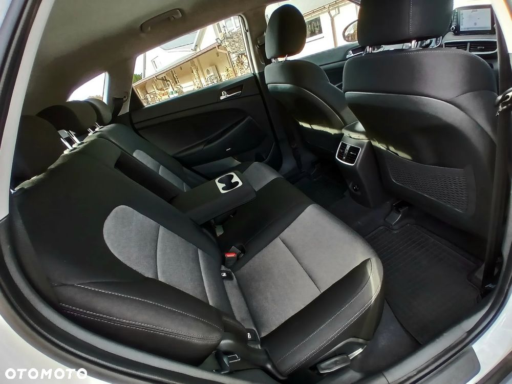 Hyundai Tucson 1.6 CRDi Modern - 26