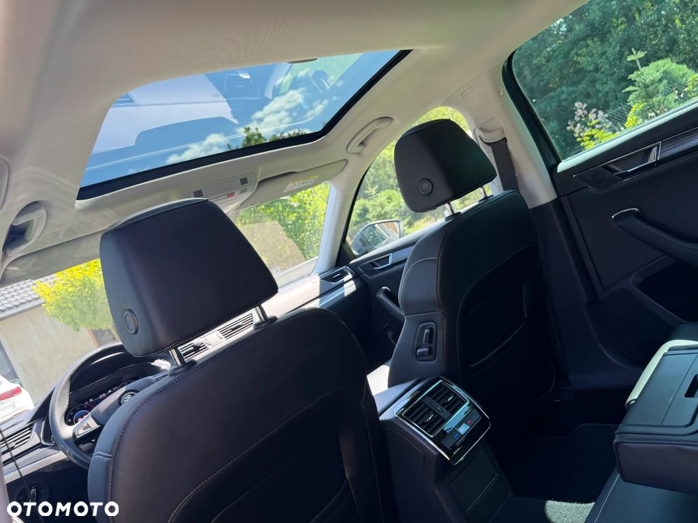 Skoda Superb 2.0 TDI SCR 4x4 Sportline DSG - 7