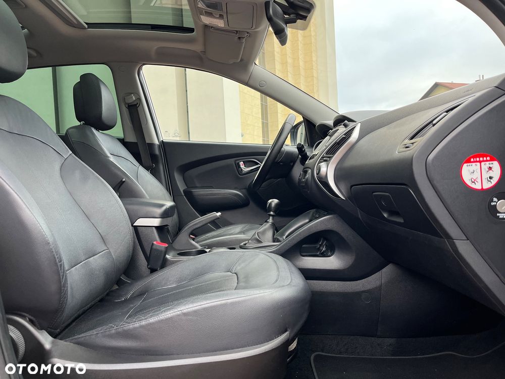 Hyundai ix35 2.0 CRDi 4WD Premium - 12