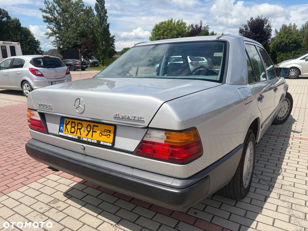 Mercedes-Benz W124 (1984-1993) - 8