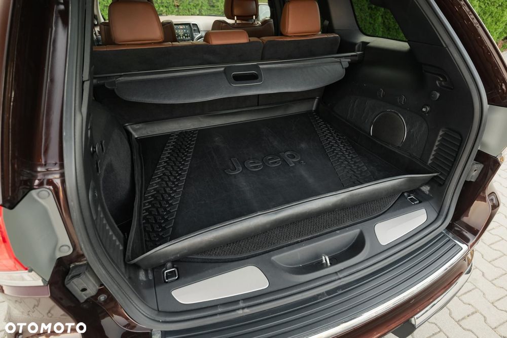 Jeep Grand Cherokee - 35