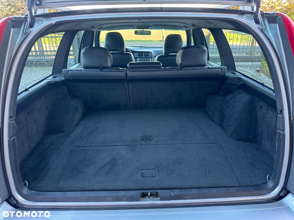 Volvo V70 2.4 T - 33