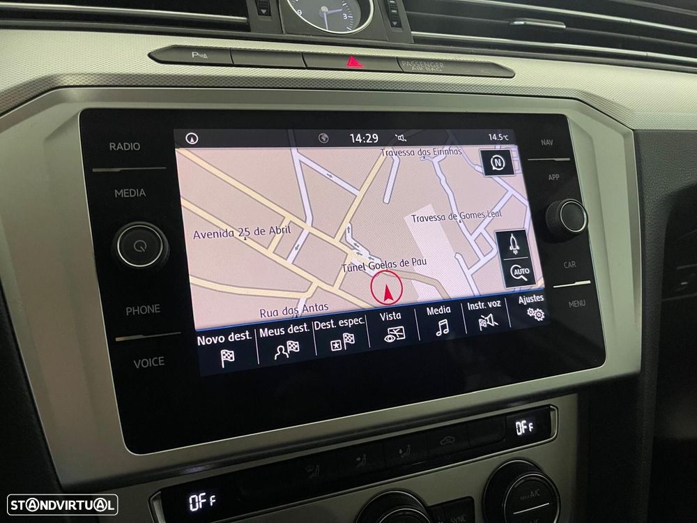 VW Passat Variant 2.0 TDi Elegance DSG - 20