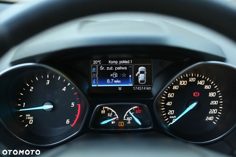 Ford Kuga 2.0 TDCi 4x4 Titanium - 39