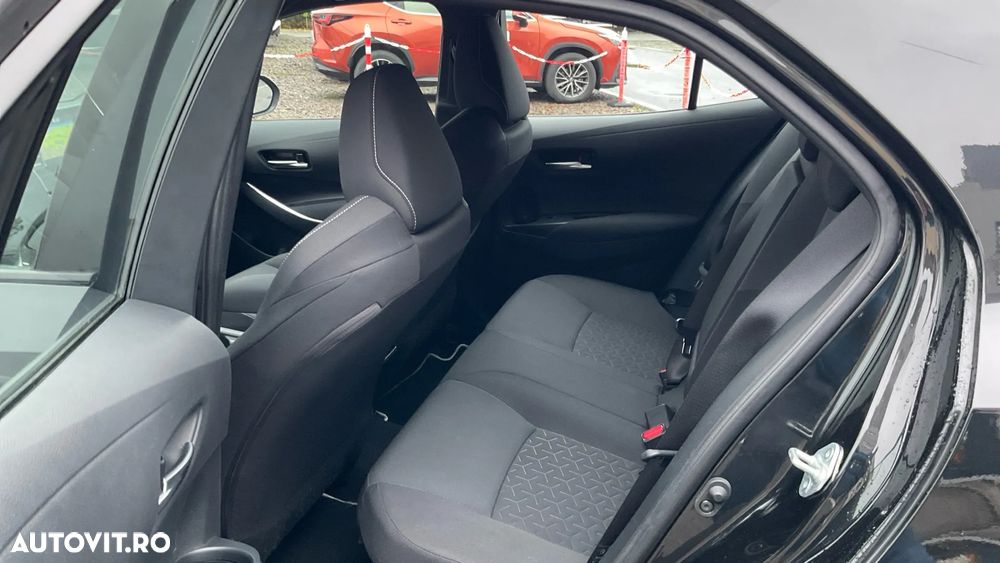 Toyota Corolla 1.8 HSD Dynamic - 33