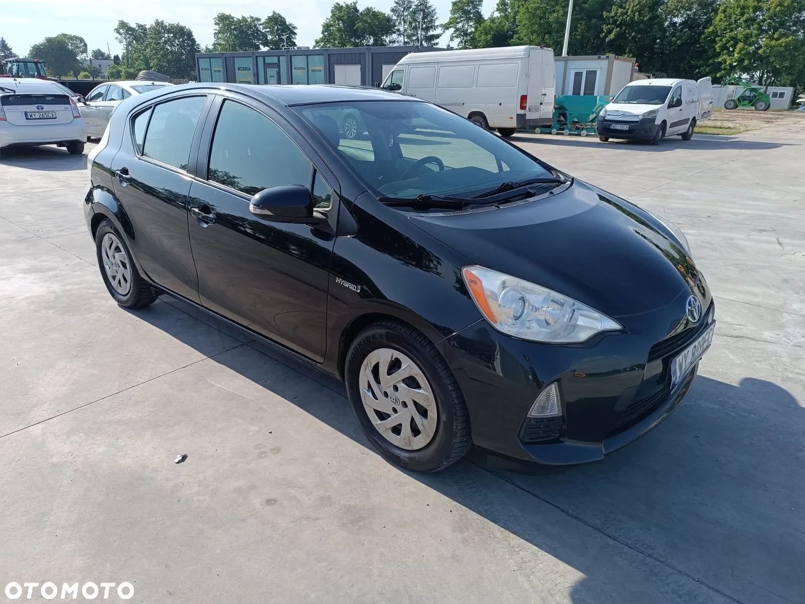 Toyota Prius (Hybrid) - 9