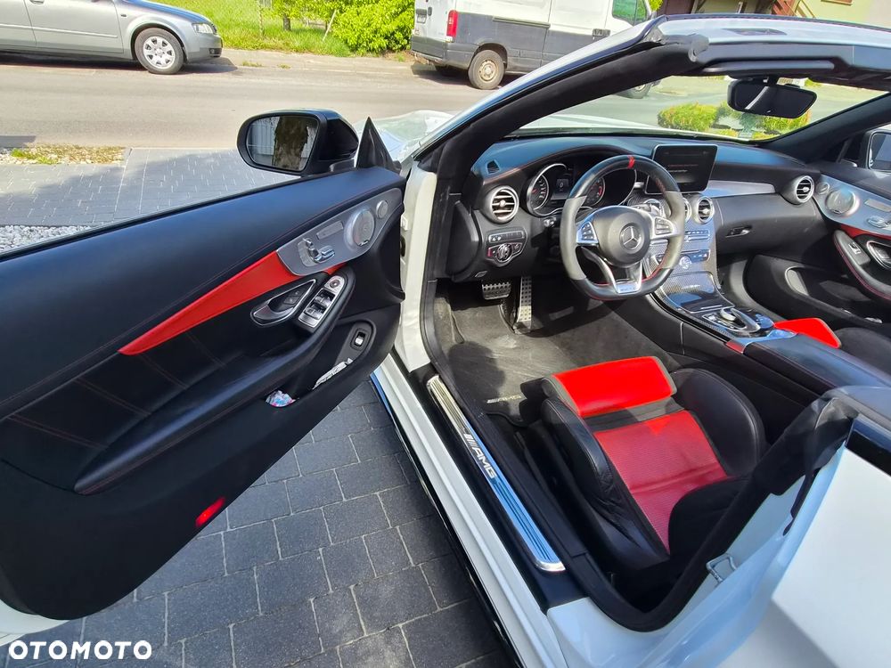 Mercedes-Benz Klasa C AMG 63 S AMG Speedshift 7G-MCT - 23