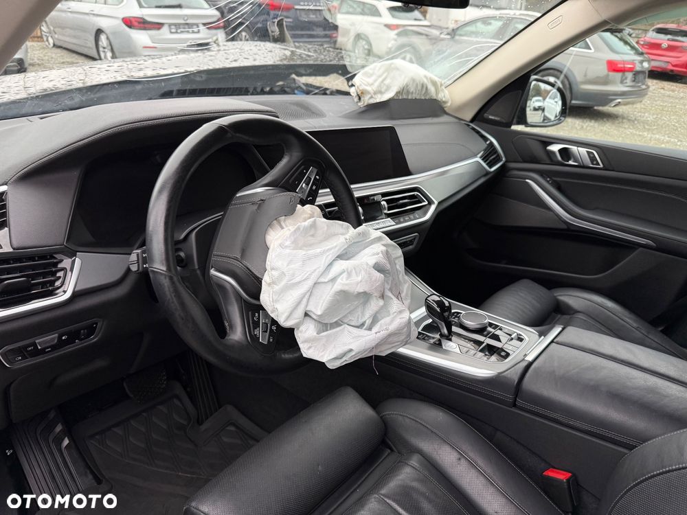 BMW X5 xDrive45e - 32