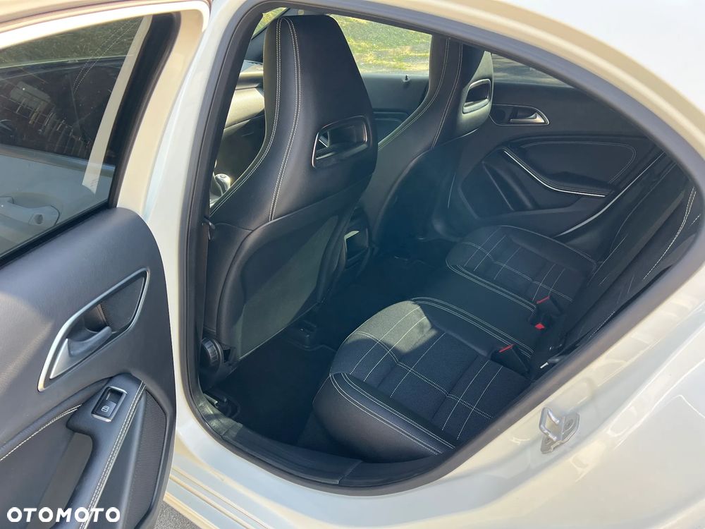 Mercedes-Benz Klasa A 200 AMG Line - 10