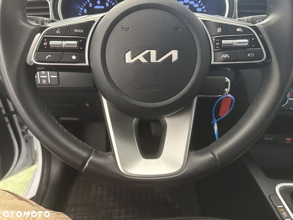 Kia Ceed 1.5 T-GDI M - 13