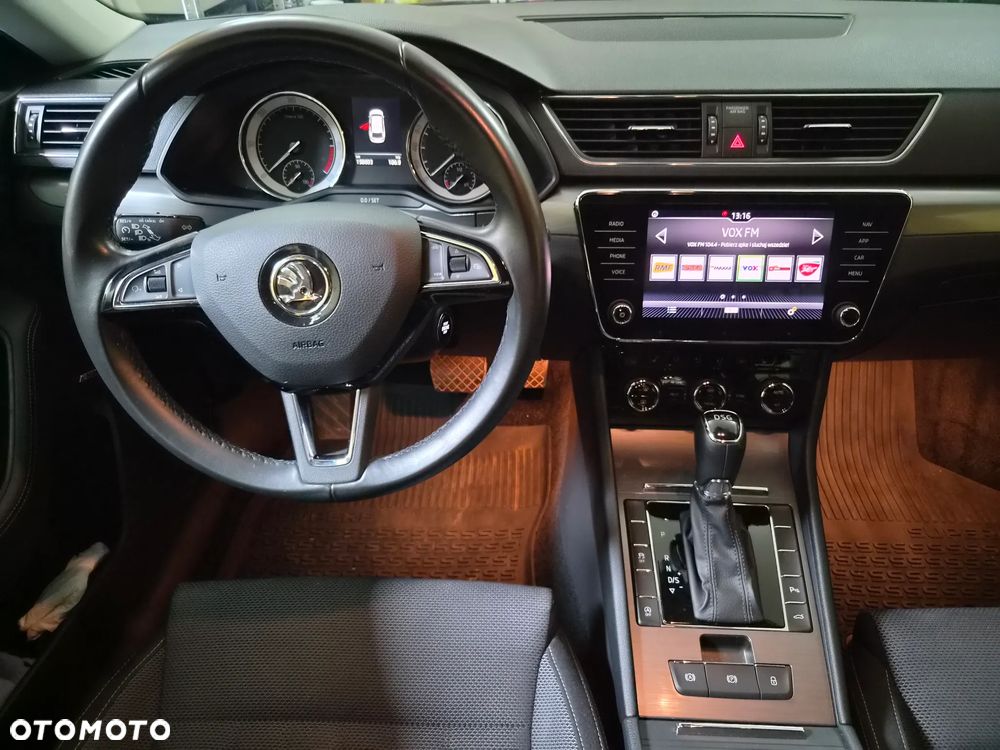 Skoda Superb 2.0 TDI SCR Style DSG - 19