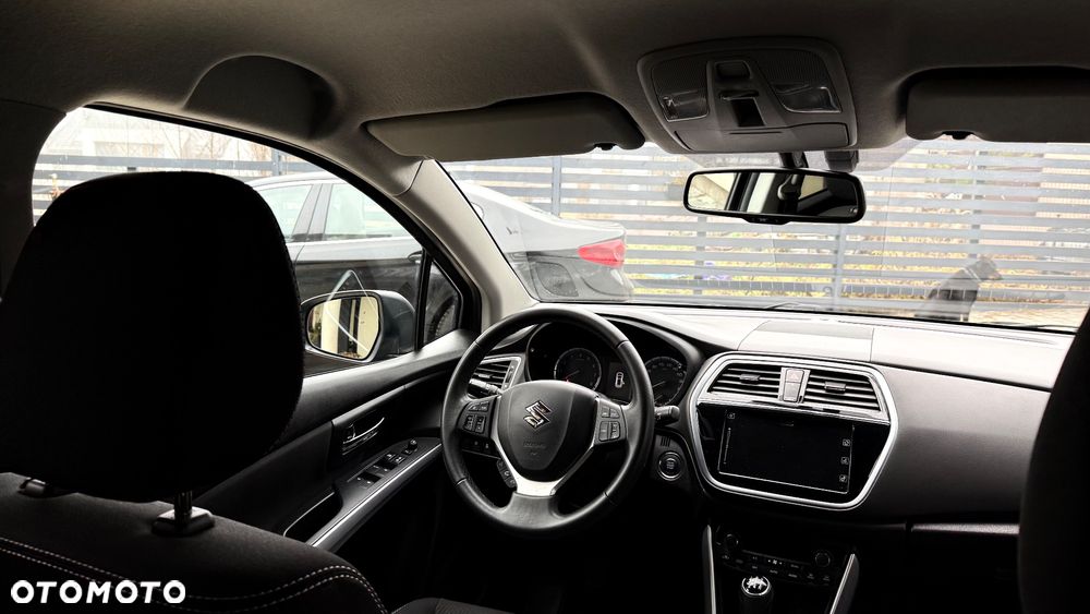 Suzuki SX4 S-Cross 1.0 T Premium 4WD - 31