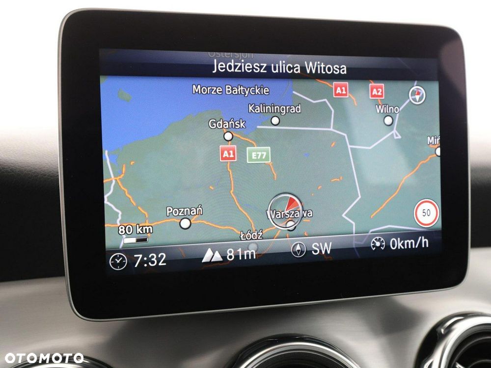 Mercedes-Benz GLA 180 AMG Line - 24